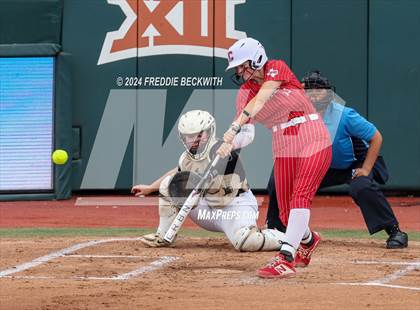 Thumbnail 2 in Grandview vs. Coahoma (UIL 3A Softball Final) photogallery.