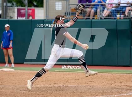 Thumbnail 2 in Grandview vs. Coahoma (UIL 3A Softball Final) photogallery.