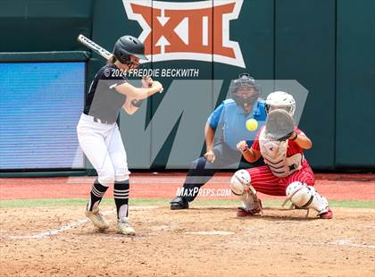 Thumbnail 3 in Grandview vs. Coahoma (UIL 3A Softball Final) photogallery.