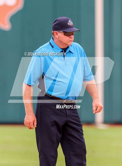 Thumbnail 2 in Grandview vs. Coahoma (UIL 3A Softball Final) photogallery.