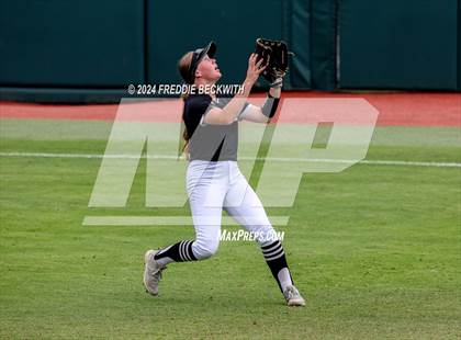 Thumbnail 3 in Grandview vs. Coahoma (UIL 3A Softball Final) photogallery.