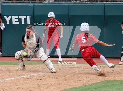 Thumbnail 2 in Grandview vs. Coahoma (UIL 3A Softball Final) photogallery.