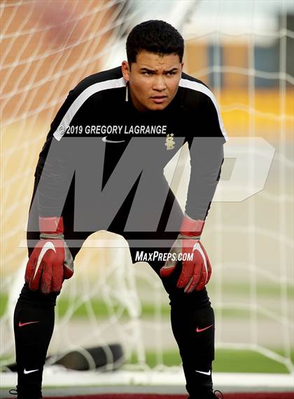 Thumbnail 2 in San Elizario vs Argyle (UIL 4A Regional Semifinal) photogallery.