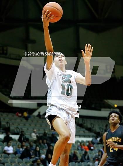 Thumbnail 3 in Kecoughtan vs Booker T. Washington (Iverson Holiday Crossover Showcase) photogallery.