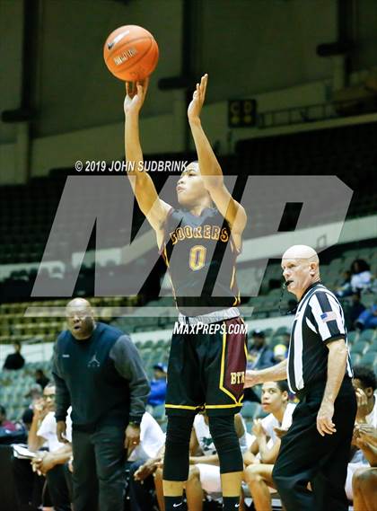 Thumbnail 1 in Kecoughtan vs Booker T. Washington (Iverson Holiday Crossover Showcase) photogallery.