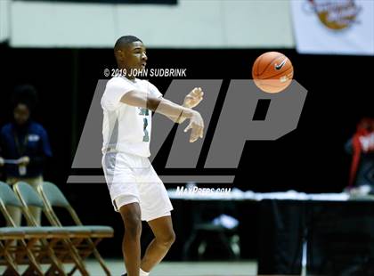 Thumbnail 2 in Kecoughtan vs Booker T. Washington (Iverson Holiday Crossover Showcase) photogallery.