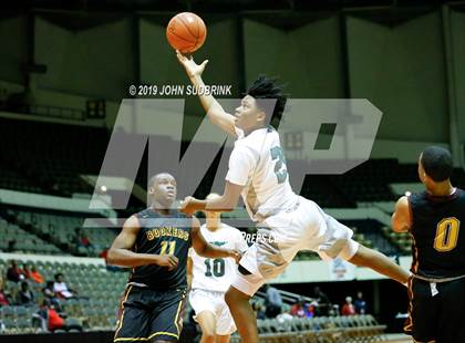 Thumbnail 2 in Kecoughtan vs Booker T. Washington (Iverson Holiday Crossover Showcase) photogallery.