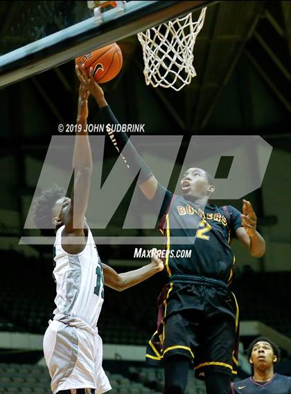 Thumbnail 3 in Kecoughtan vs Booker T. Washington (Iverson Holiday Crossover Showcase) photogallery.