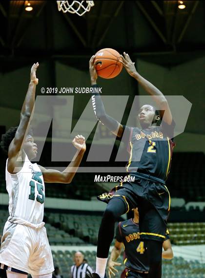 Thumbnail 2 in Kecoughtan vs Booker T. Washington (Iverson Holiday Crossover Showcase) photogallery.