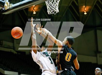 Thumbnail 2 in Kecoughtan vs Booker T. Washington (Iverson Holiday Crossover Showcase) photogallery.
