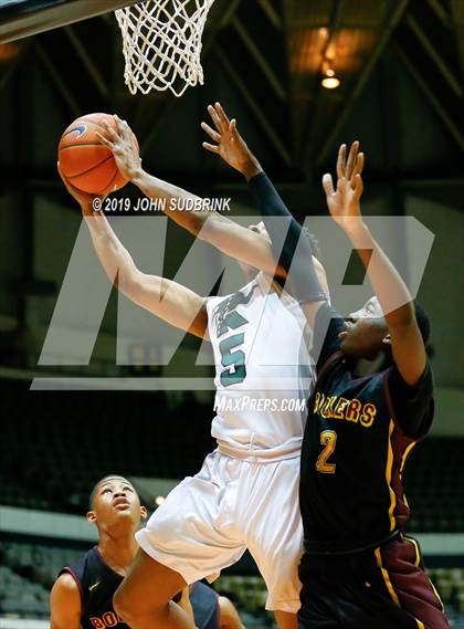 Thumbnail 2 in Kecoughtan vs Booker T. Washington (Iverson Holiday Crossover Showcase) photogallery.