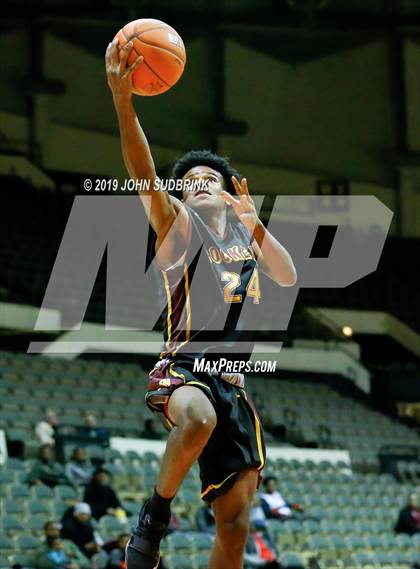 Thumbnail 2 in Kecoughtan vs Booker T. Washington (Iverson Holiday Crossover Showcase) photogallery.
