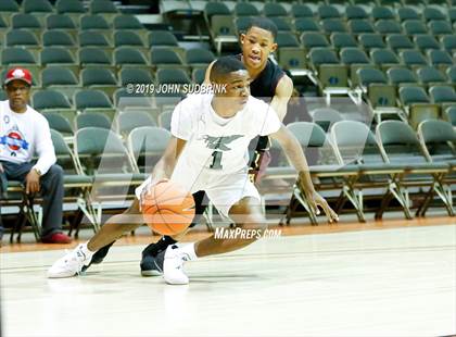 Thumbnail 2 in Kecoughtan vs Booker T. Washington (Iverson Holiday Crossover Showcase) photogallery.