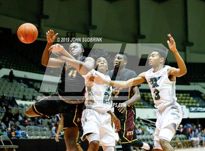 Thumbnail 1 in Kecoughtan vs Booker T. Washington (Iverson Holiday Crossover Showcase) photogallery.