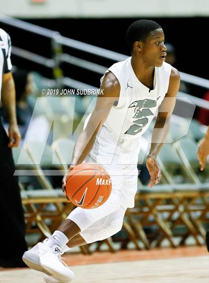 Thumbnail 3 in Kecoughtan vs Booker T. Washington (Iverson Holiday Crossover Showcase) photogallery.