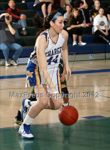 Thumbnail 2 in El Toro vs. Poway (So Cal Holiday Prep Classic) photogallery.