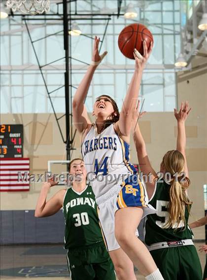 Thumbnail 2 in El Toro vs. Poway (So Cal Holiday Prep Classic) photogallery.