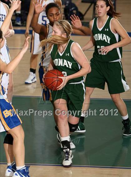 Thumbnail 3 in El Toro vs. Poway (So Cal Holiday Prep Classic) photogallery.