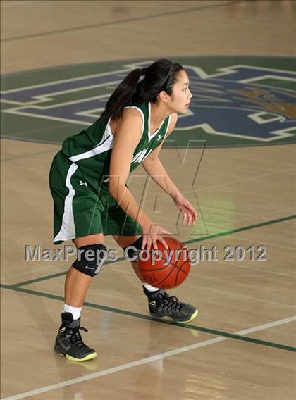 Thumbnail 2 in El Toro vs. Poway (So Cal Holiday Prep Classic) photogallery.