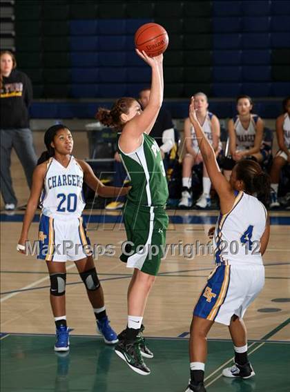 Thumbnail 3 in El Toro vs. Poway (So Cal Holiday Prep Classic) photogallery.