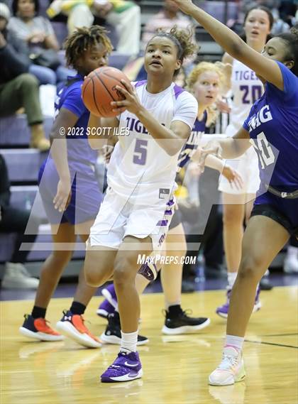 Thumbnail 2 in IMG Academy @ Pickerington Central (OGBR Classic in the City) photogallery.