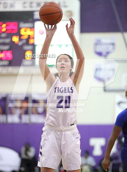 Thumbnail 2 in IMG Academy @ Pickerington Central (OGBR Classic in the City) photogallery.