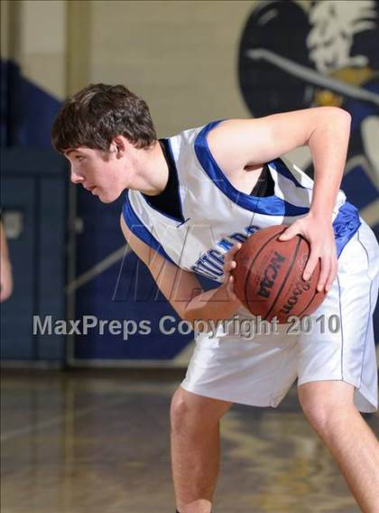 Thumbnail 2 in Rio Americano vs. El Dorado (Trojan Toss-Up) photogallery.