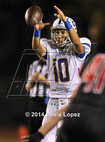 Thumbnail 2 in Glendora vs. Charter Oak photogallery.