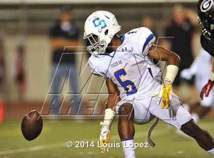 Thumbnail 1 in Glendora vs. Charter Oak photogallery.
