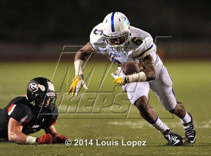 Thumbnail 2 in Glendora vs. Charter Oak photogallery.