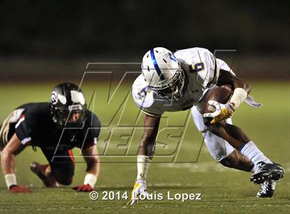 Thumbnail 1 in Glendora vs. Charter Oak photogallery.