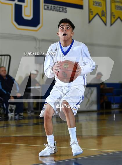 Thumbnail 3 in Chino @ Charter Oak photogallery.