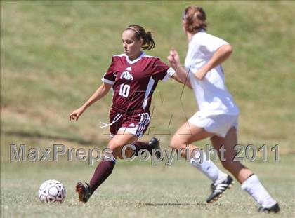 Thumbnail 2 in Father Ryan vs Bearden (Bearden Invitational) photogallery.