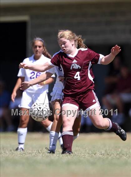 Thumbnail 3 in Father Ryan vs Bearden (Bearden Invitational) photogallery.