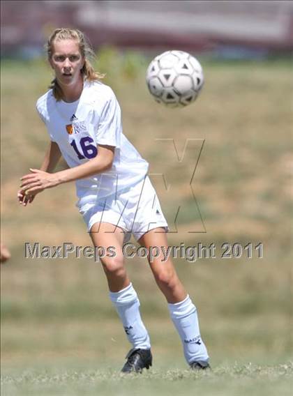 Thumbnail 3 in Father Ryan vs Bearden (Bearden Invitational) photogallery.