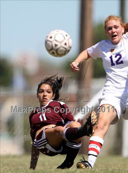 Thumbnail 2 in Father Ryan vs Bearden (Bearden Invitational) photogallery.