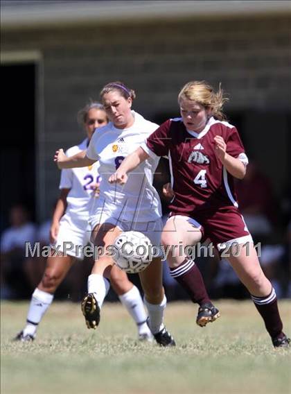 Thumbnail 2 in Father Ryan vs Bearden (Bearden Invitational) photogallery.