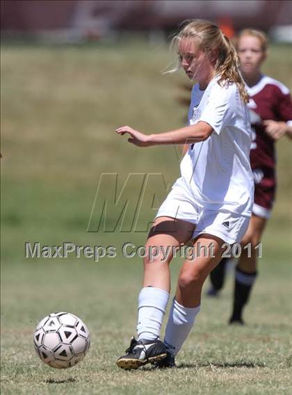 Thumbnail 3 in Father Ryan vs Bearden (Bearden Invitational) photogallery.