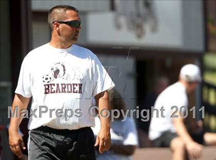 Thumbnail 2 in Father Ryan vs Bearden (Bearden Invitational) photogallery.