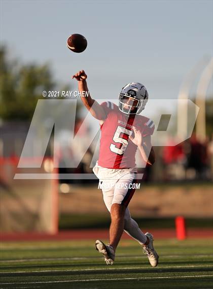 Thumbnail 2 in Eaglecrest @ Chaparral photogallery.