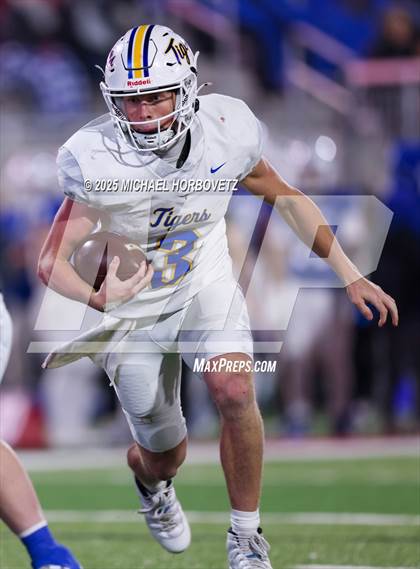 Thumbnail 3 in Leonard @ Gunter (UIL 3A D2 Regional Final) photogallery.