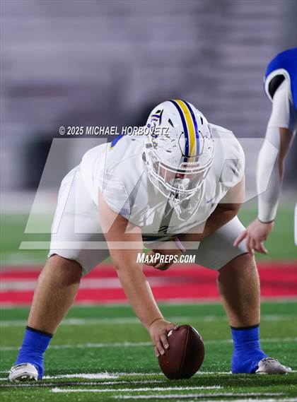 Thumbnail 2 in Leonard @ Gunter (UIL 3A D2 Regional Final) photogallery.