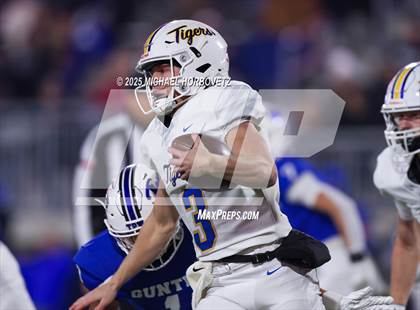 Thumbnail 1 in Leonard @ Gunter (UIL 3A D2 Regional Final) photogallery.