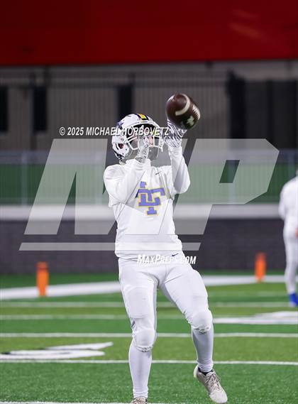 Thumbnail 2 in Leonard @ Gunter (UIL 3A D2 Regional Final) photogallery.