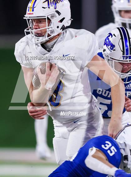 Thumbnail 2 in Leonard @ Gunter (UIL 3A D2 Regional Final) photogallery.