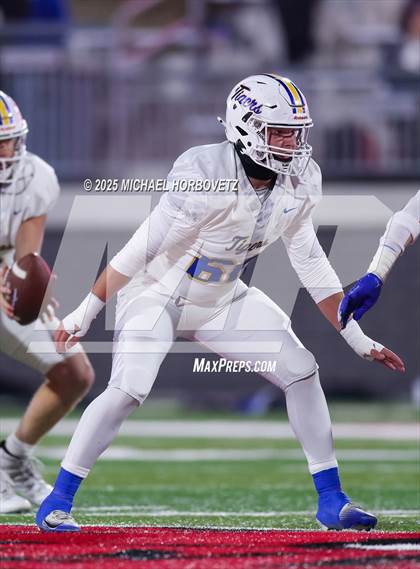 Thumbnail 3 in Leonard @ Gunter (UIL 3A D2 Regional Final) photogallery.