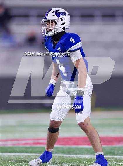 Thumbnail 3 in Leonard @ Gunter (UIL 3A D2 Regional Final) photogallery.