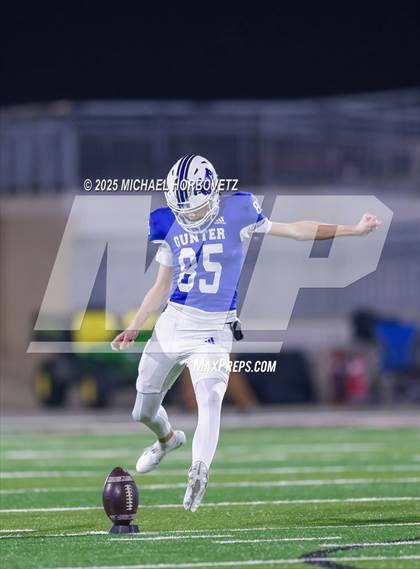 Thumbnail 3 in Leonard @ Gunter (UIL 3A D2 Regional Final) photogallery.