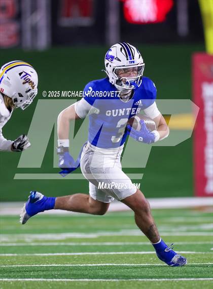 Thumbnail 2 in Leonard @ Gunter (UIL 3A D2 Regional Final) photogallery.