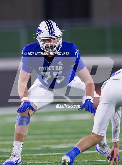 Thumbnail 2 in Leonard @ Gunter (UIL 3A D2 Regional Final) photogallery.